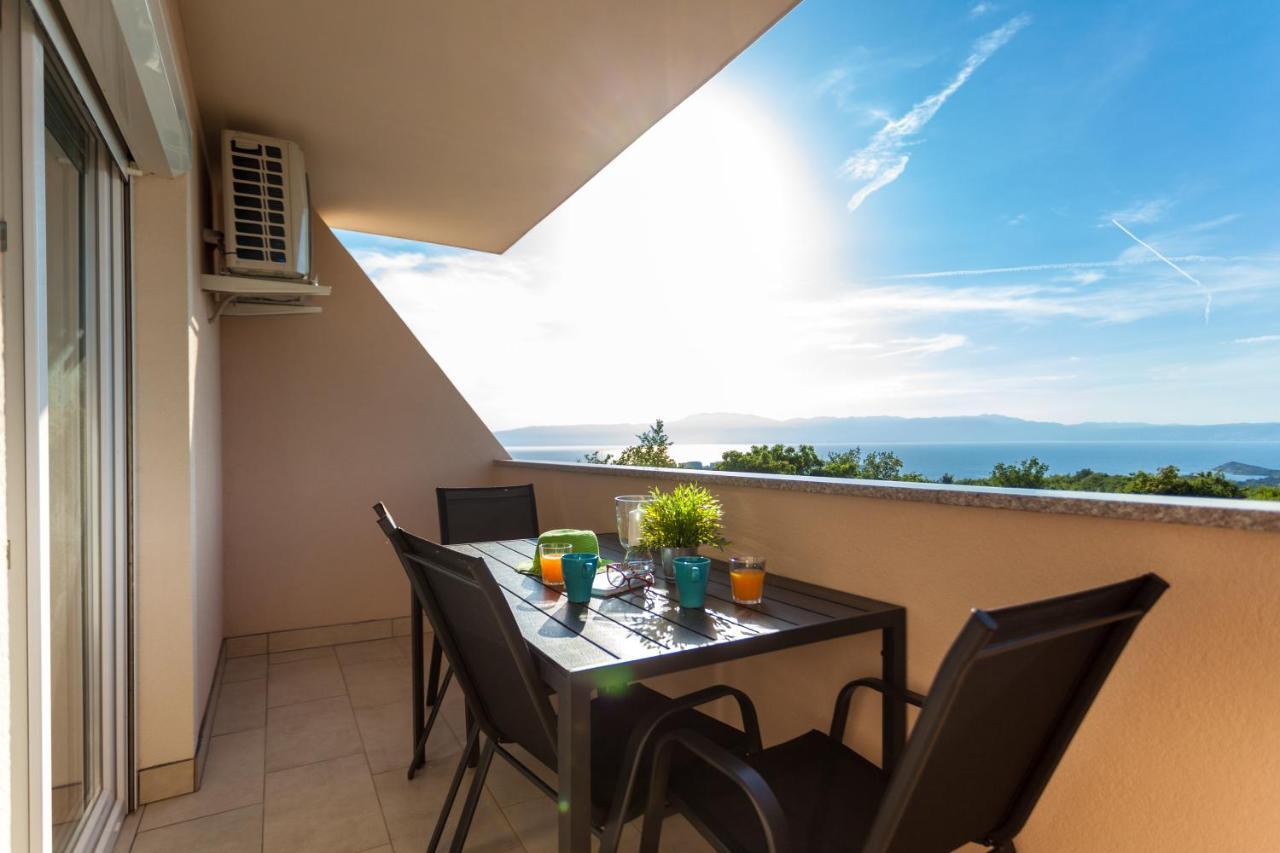 Apartments Didi Омишаль Экстерьер фото
