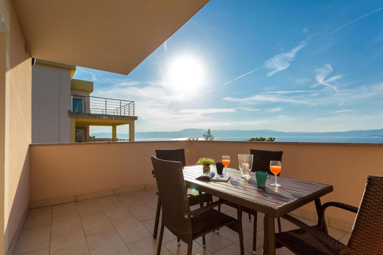 Apartments Didi Омишаль Экстерьер фото