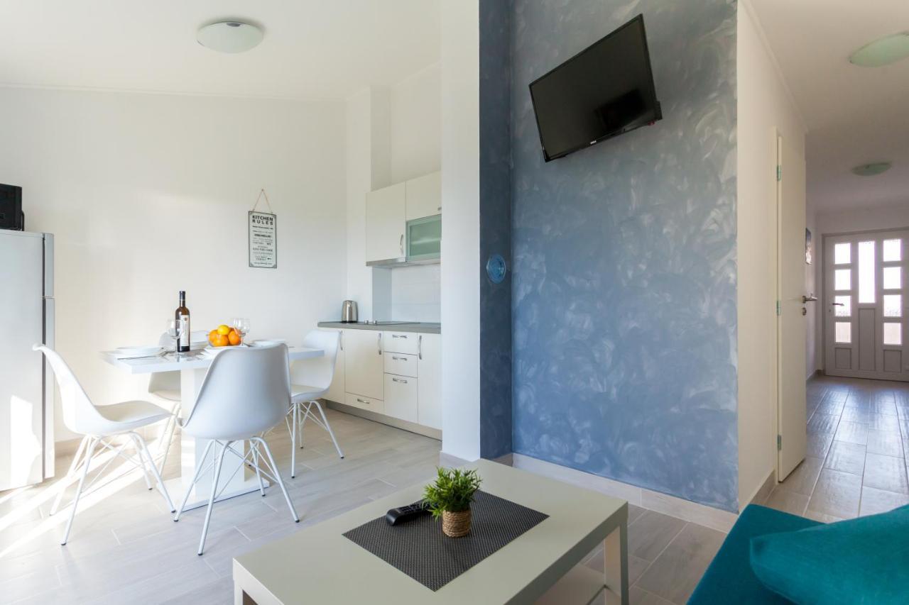 Apartments Didi Омишаль Экстерьер фото